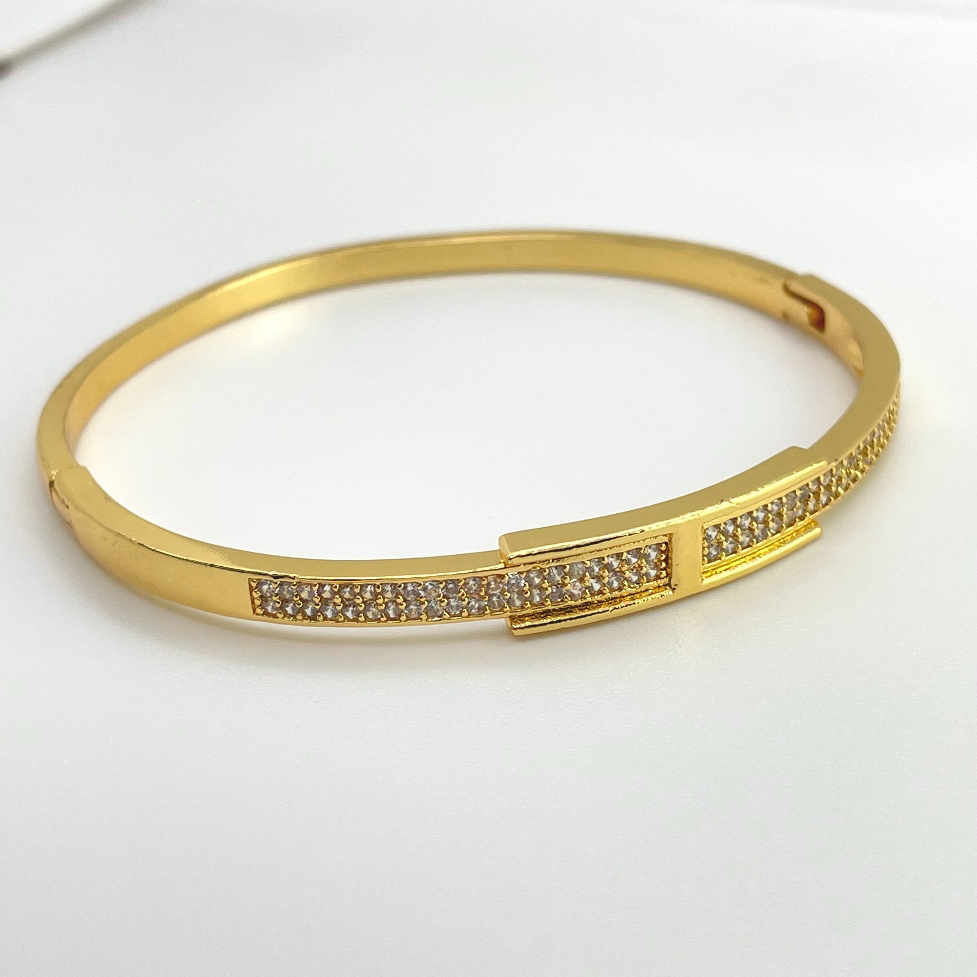 Amyra Bangle | Tarnish-Free - Bracelets