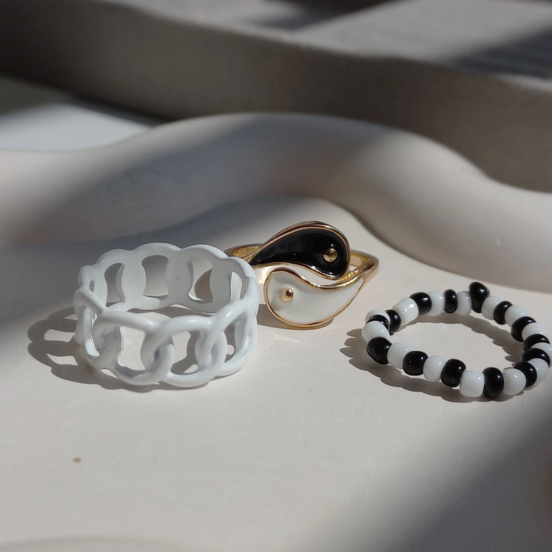 B&W Yin Yang Ring Set | Size 8 - 