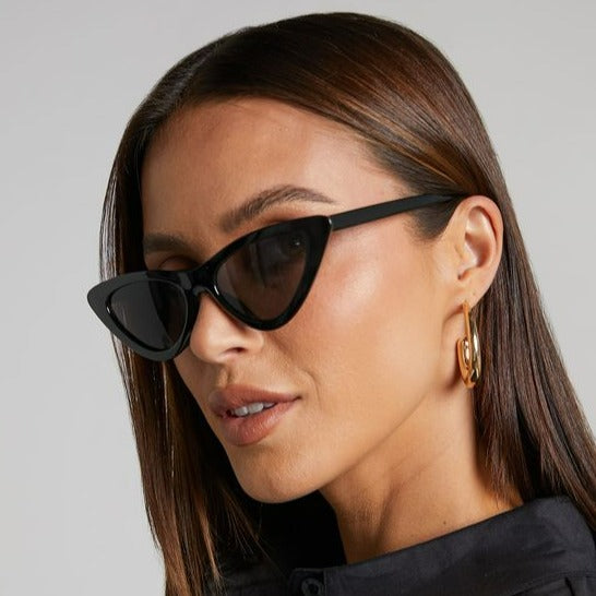 Bella Cat-Eye Sunglasses - Black - Sunglasses