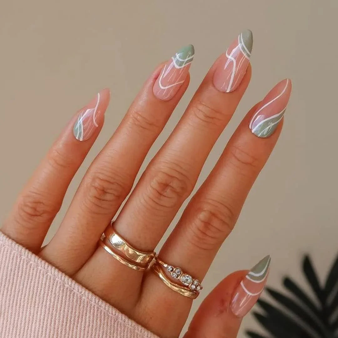 Betsy Nails - Press on Nails