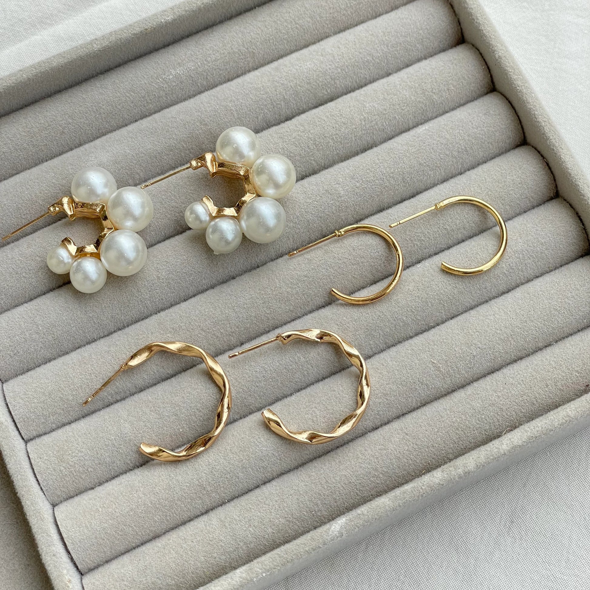 Bubbly Pearl Hoops Set - 