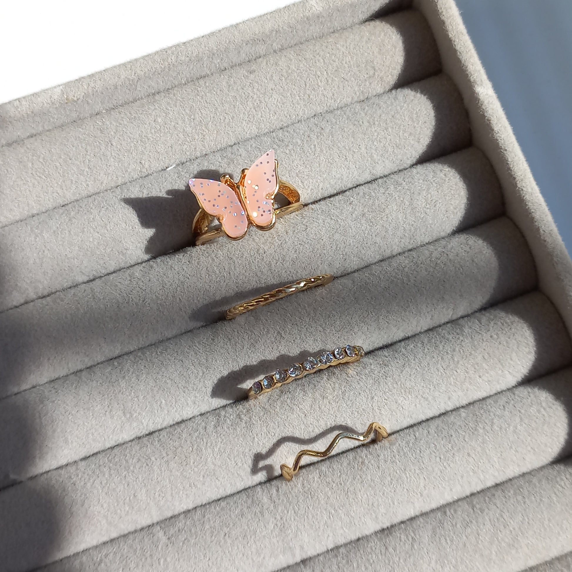 Coraline Flutter Ring Set | Size 7 - Rings