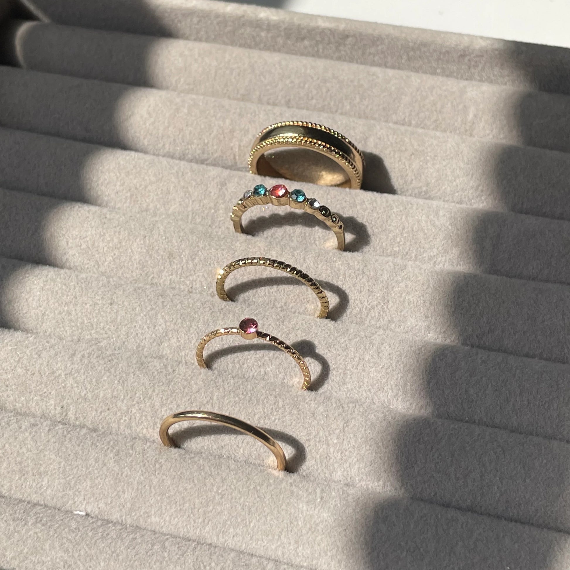 Dazzle Ring Set | Size 7.5 - 