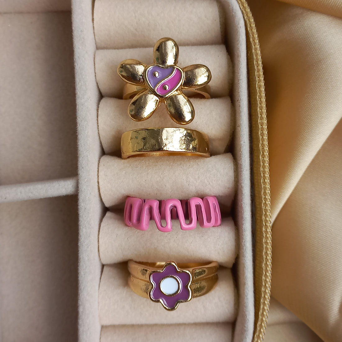 Eclectic Charm Ring Set | Size 7 - Rings