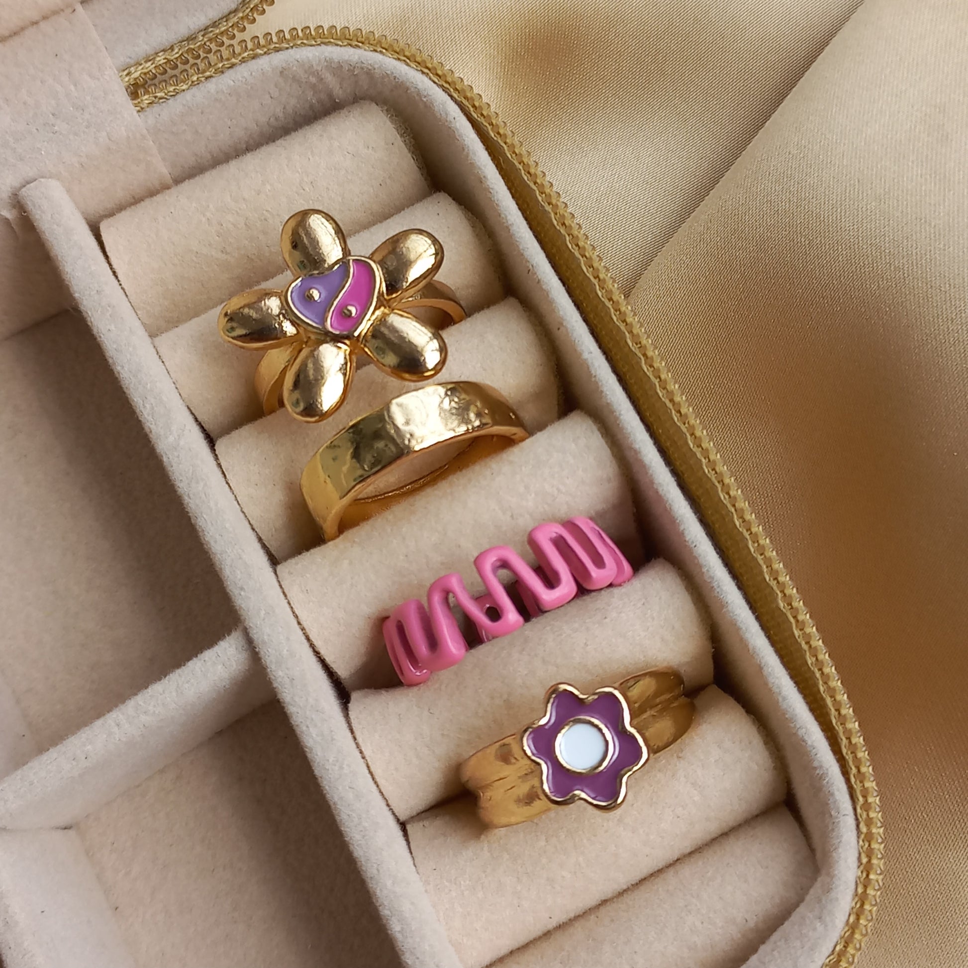 Eclectic Charm Ring Set | Size 7 - Rings