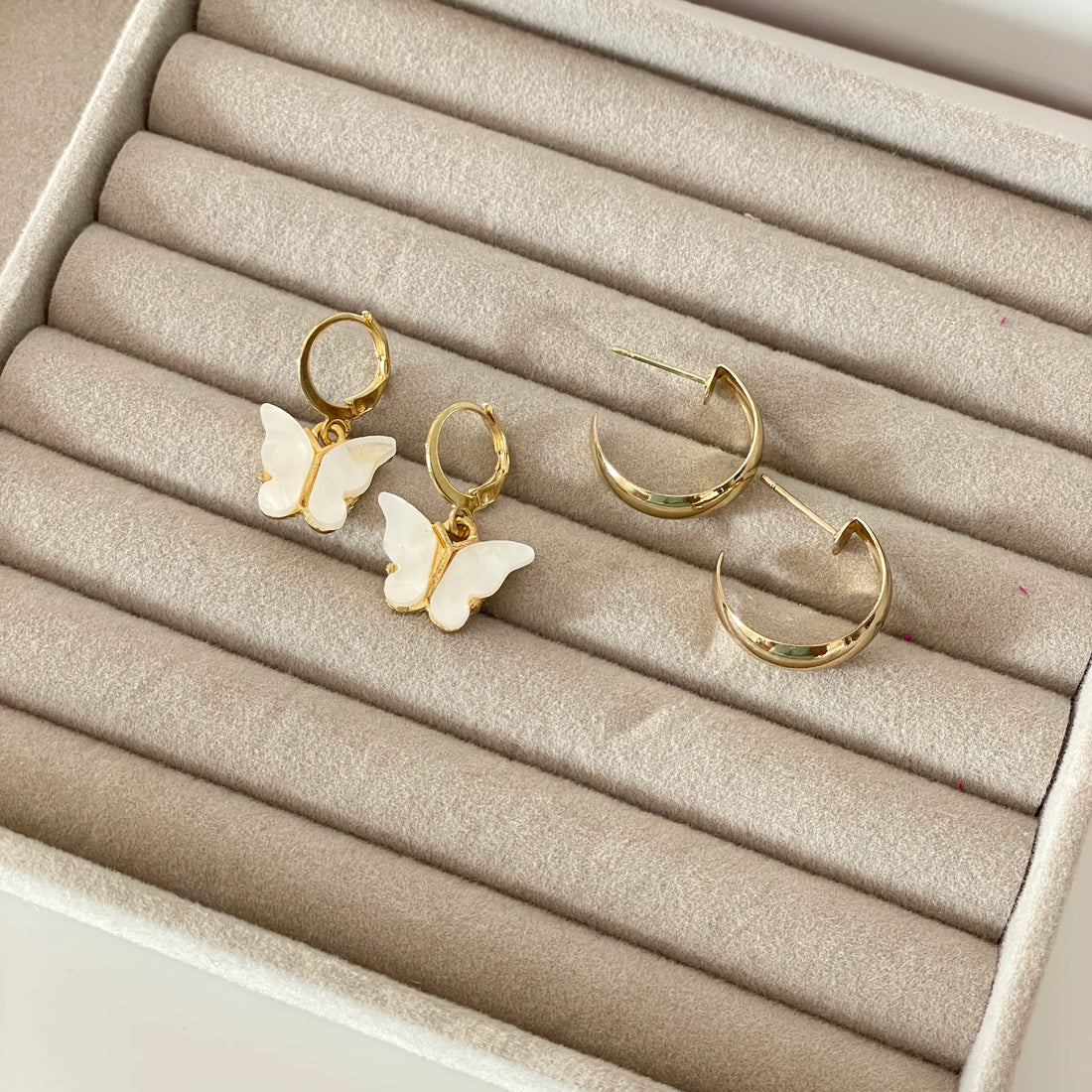 Genesis Earrings | 2 Pairs - Earrings