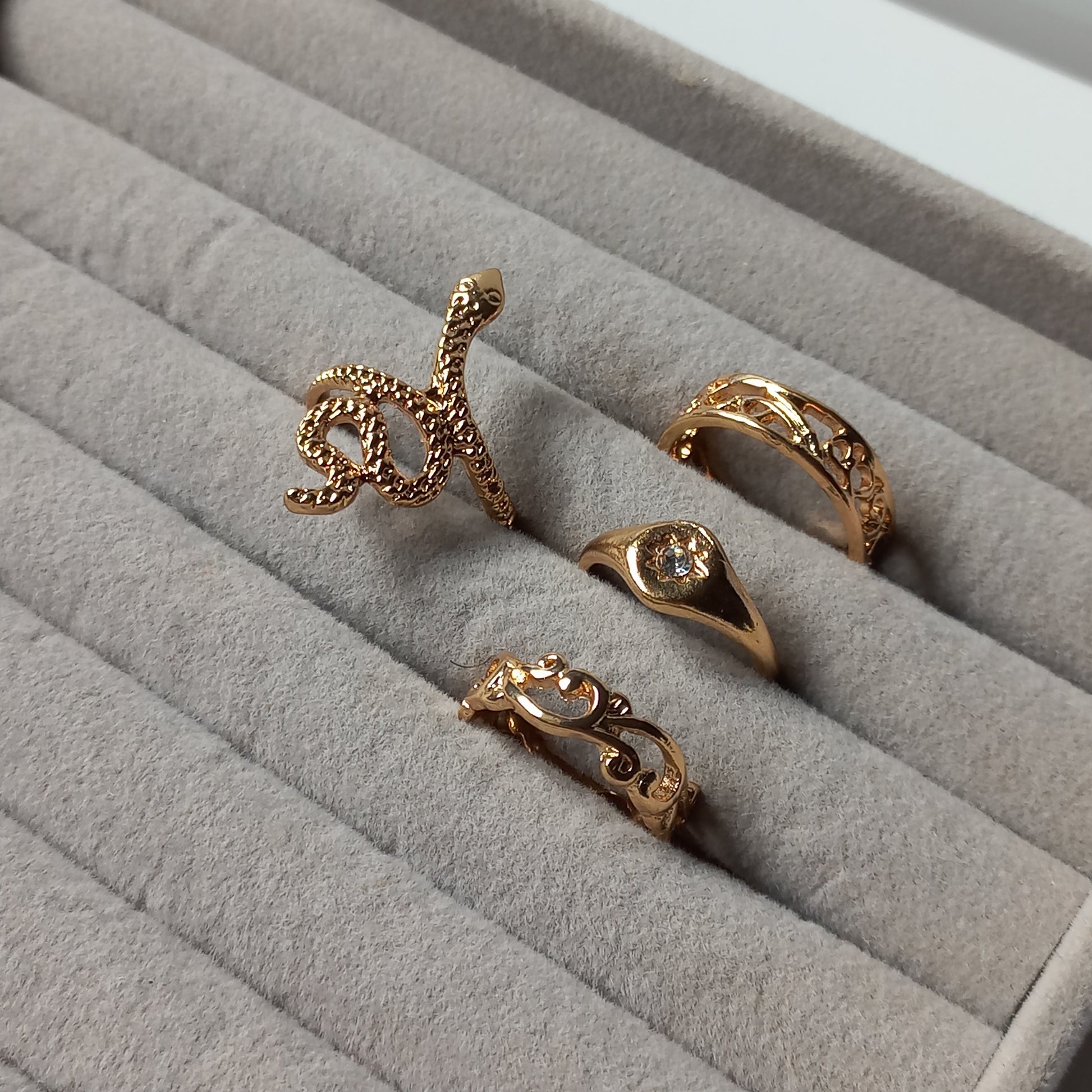 Gilded Glow Ring Set | Size 6.5 - 