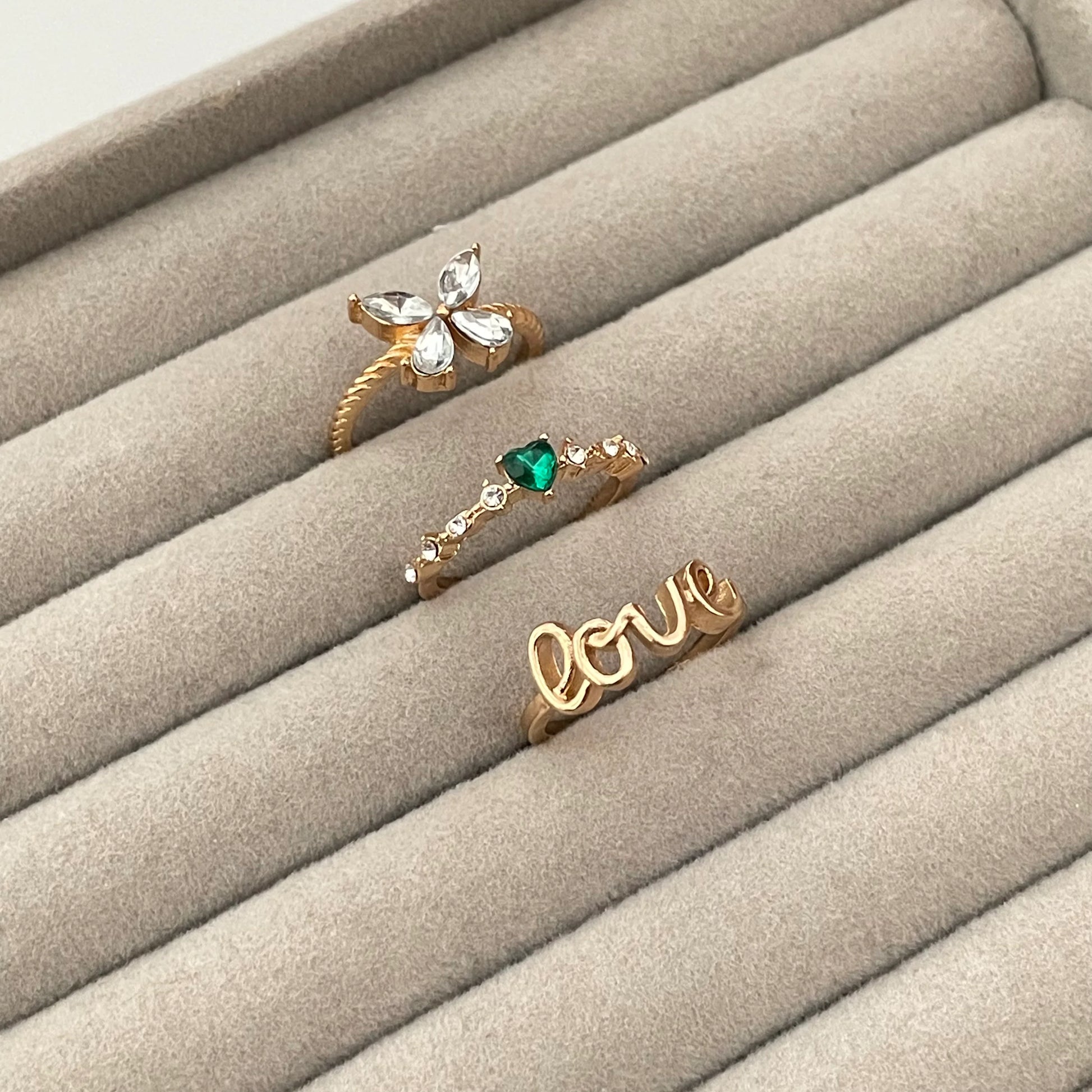 Kiwi Kiss Rings Set | Size 6.5 - 