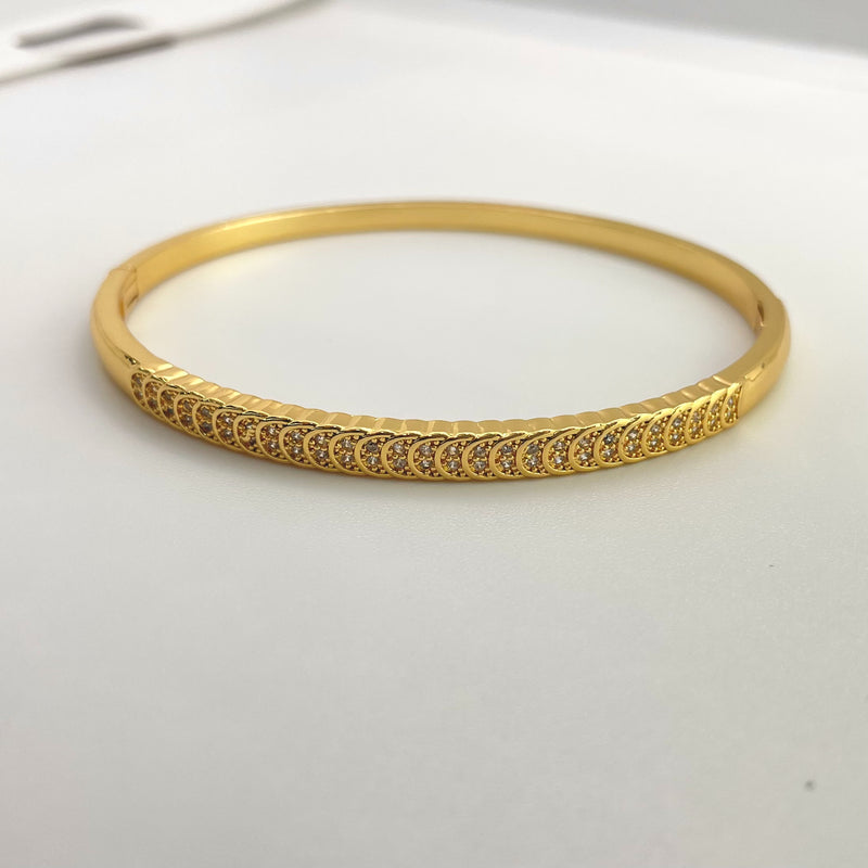 Manera Bangle | Tarnish-Free