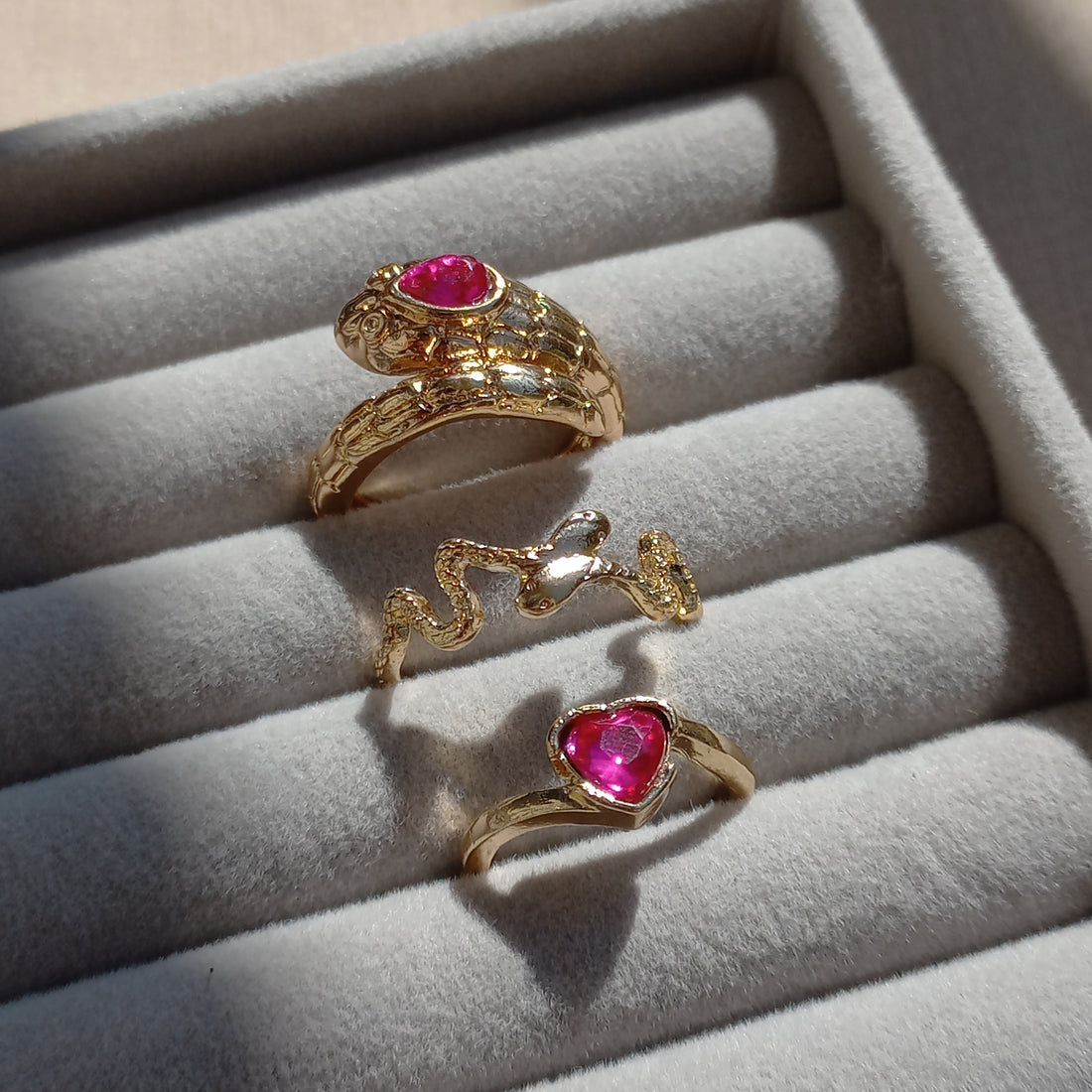 Pink Serpent Ring Set | Size 6.5 - Rings