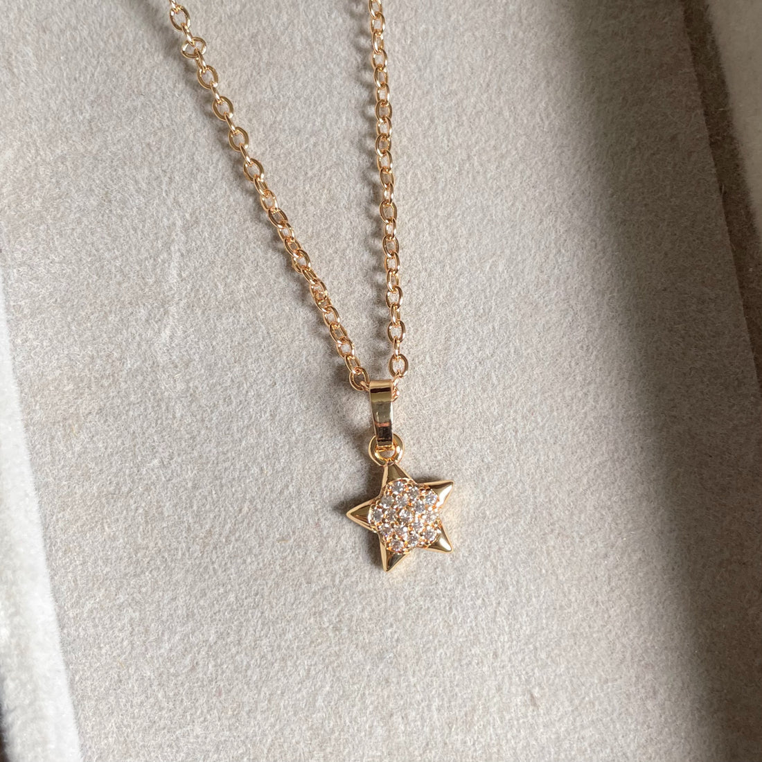 Studded Starry Pendant | Tarnish-Free - Necklaces