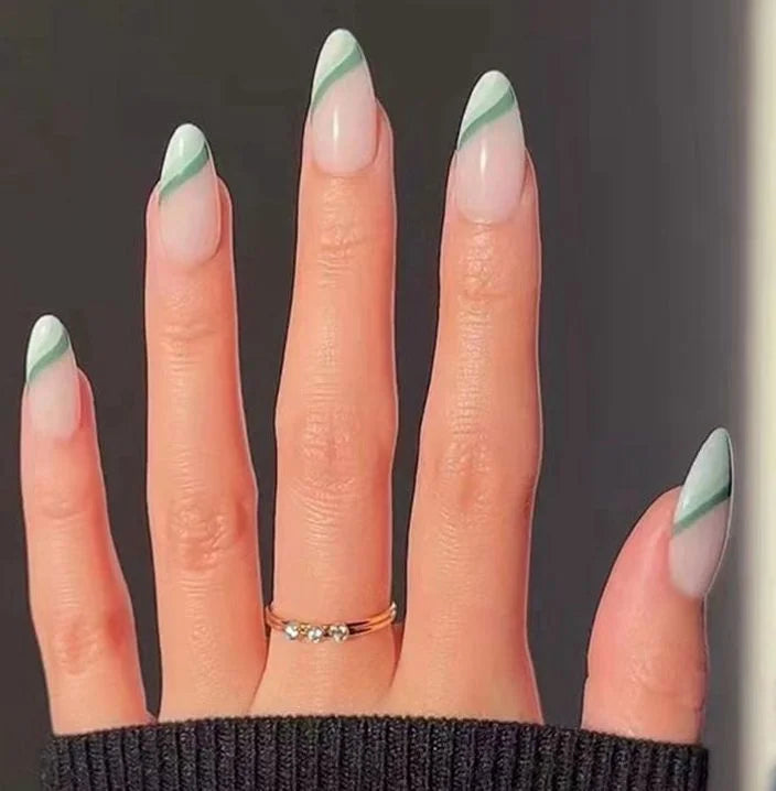 Minty Nails