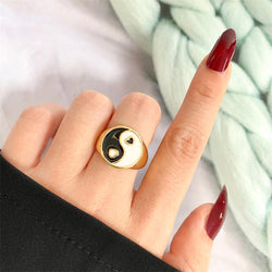 Black & White Yin Yang Ring | Size 8