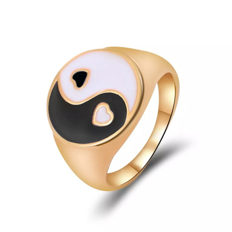 Black & White Yin Yang Ring | Size 8