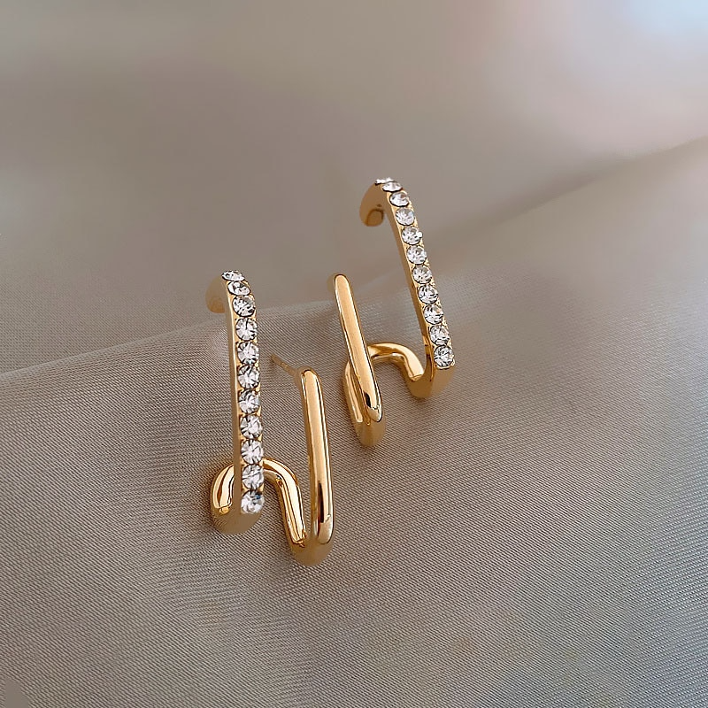 Mia Golden Studded EarCuff - 